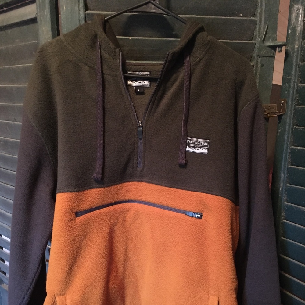 Free Nature tri-color fleece sweatshirt